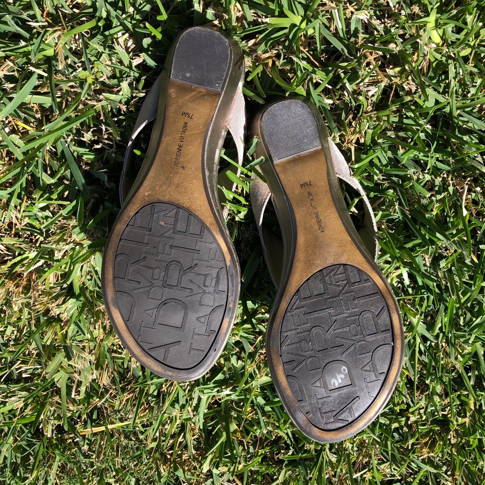 Adrienne Vittadini sandals, 7 1/2 - Picture 6 of 9